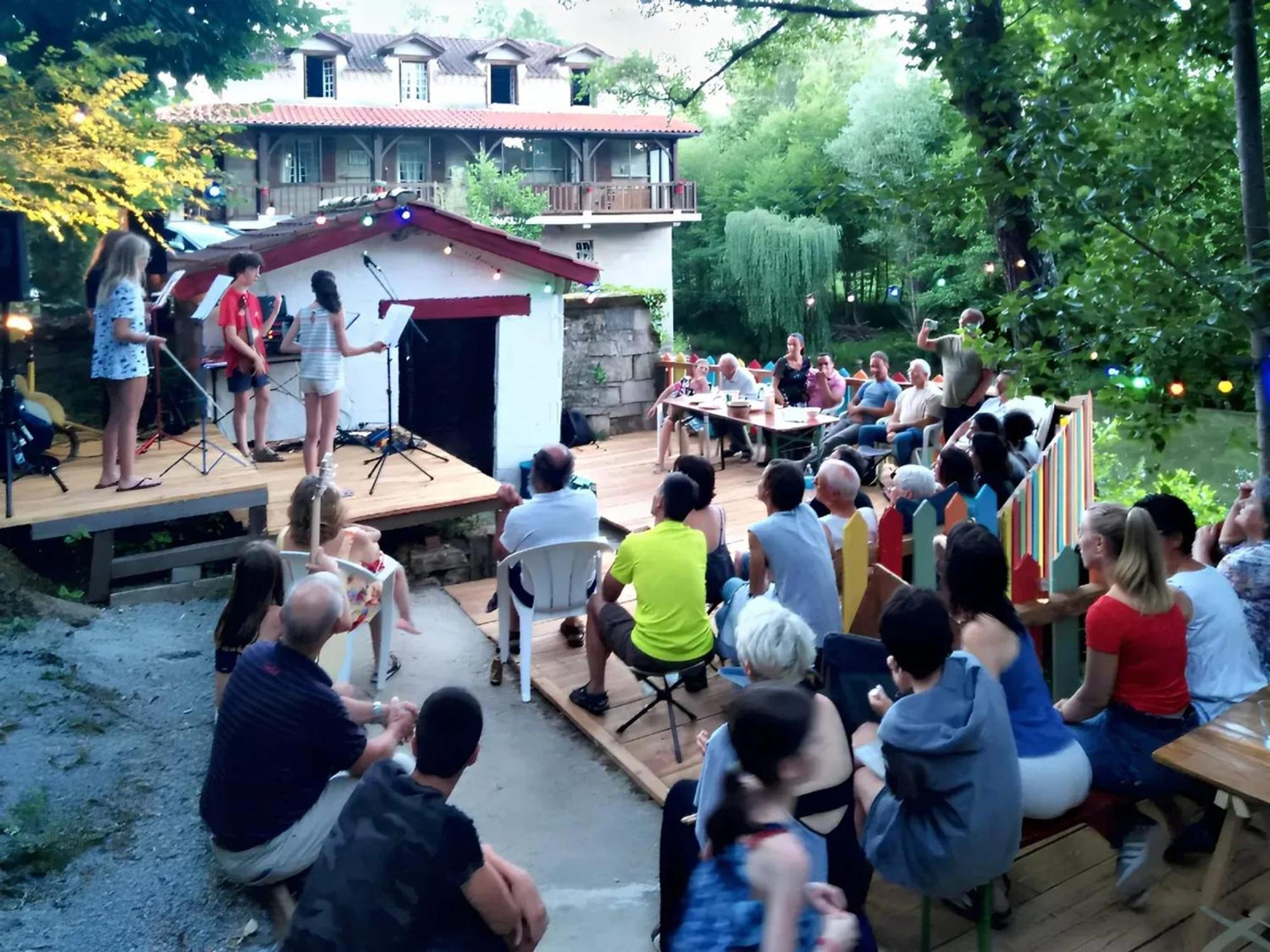 Villa Confortable A Milhars Avec Piscine Privee Kültér fotó